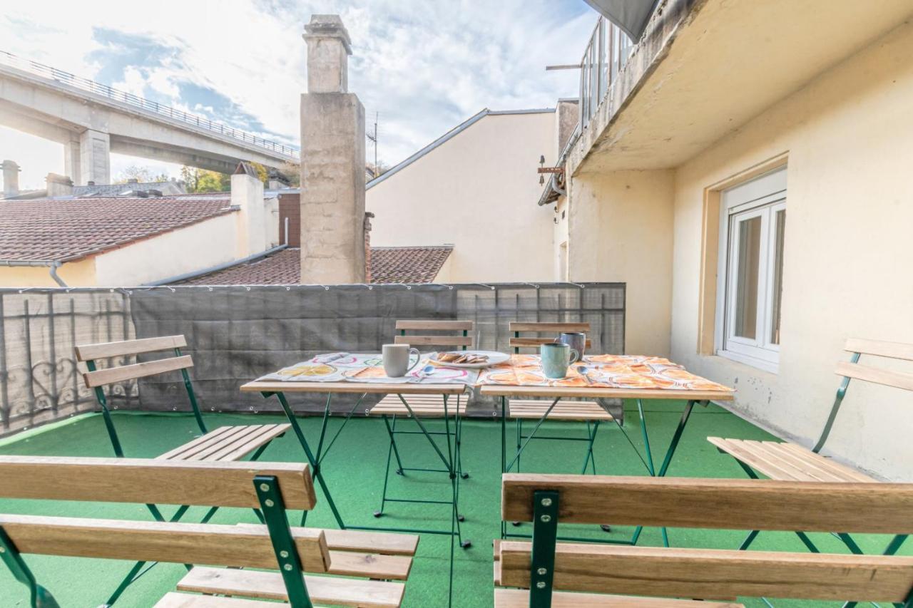 1 Studio & 4 Appts - 1 A 4 Lits - 1 A 7 Pers - 1 Immeuble - Confort, Flexibilite ------ English - 1 Studio & 4 Apts - 1 To 4 Beds - 1 To 7 Guests - Same Building - Comfort, Flexibility Hayange Luaran gambar