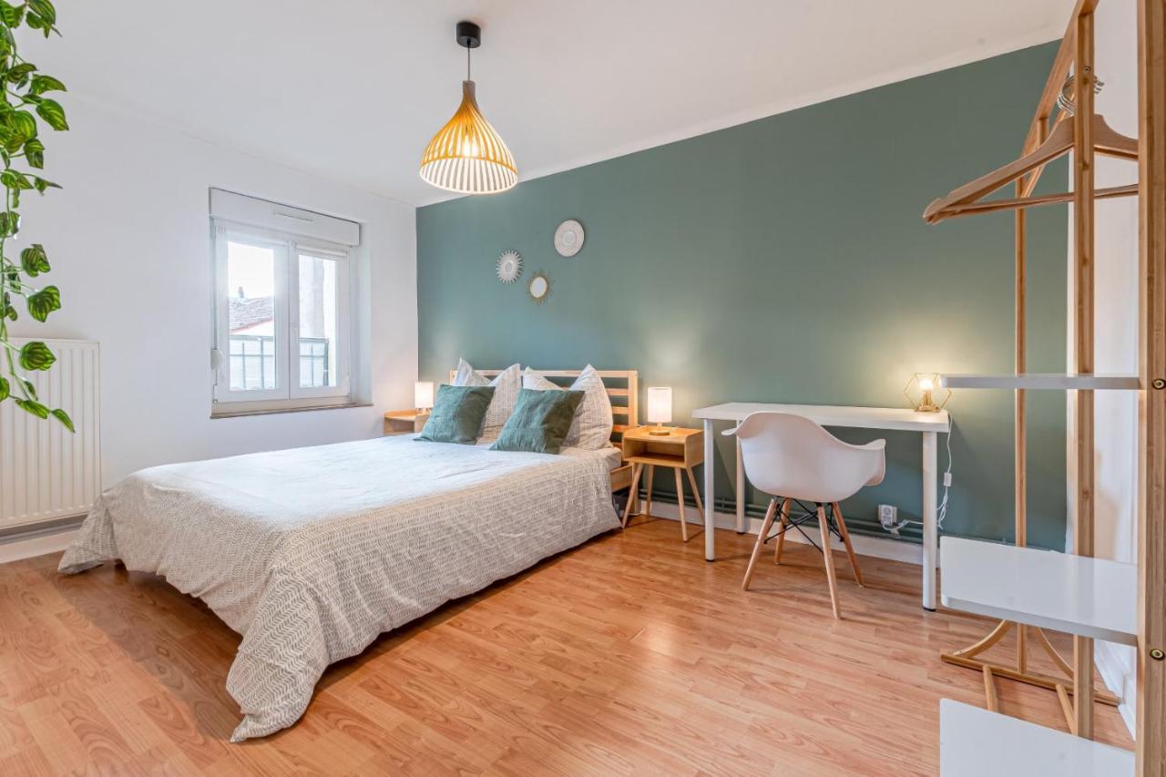 1 Studio & 4 Appts - 1 A 4 Lits - 1 A 7 Pers - 1 Immeuble - Confort, Flexibilite ------ English - 1 Studio & 4 Apts - 1 To 4 Beds - 1 To 7 Guests - Same Building - Comfort, Flexibility Hayange Luaran gambar