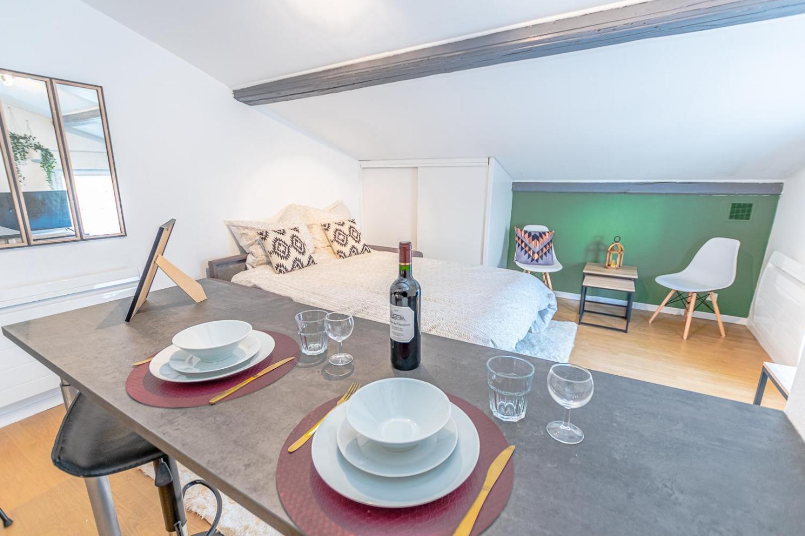 1 Studio & 4 Appts - 1 A 4 Lits - 1 A 7 Pers - 1 Immeuble - Confort, Flexibilite ------ English - 1 Studio & 4 Apts - 1 To 4 Beds - 1 To 7 Guests - Same Building - Comfort, Flexibility Hayange Luaran gambar