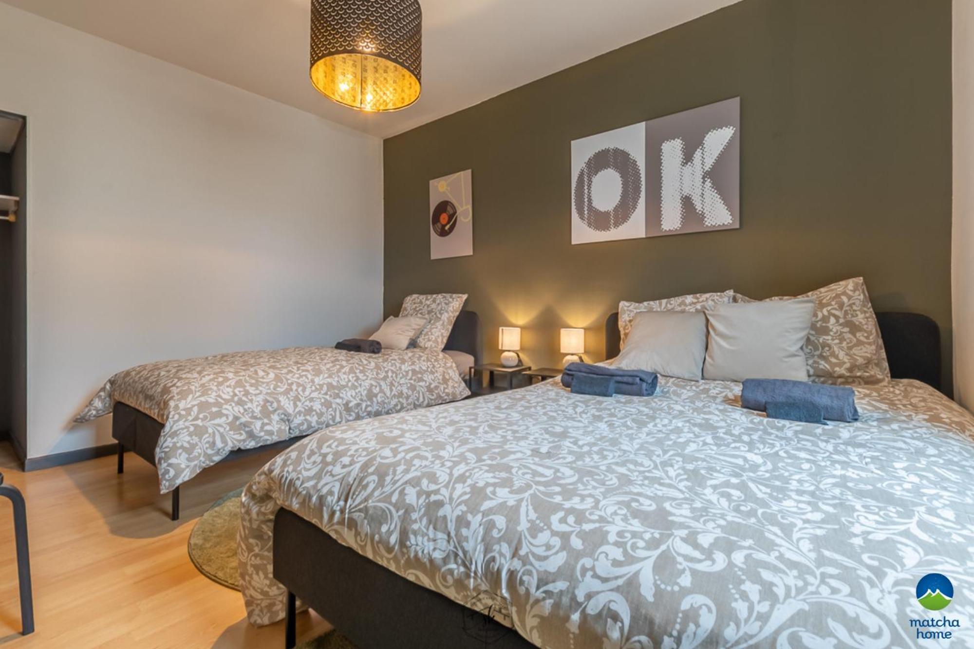 1 Studio & 4 Appts - 1 A 4 Lits - 1 A 7 Pers - 1 Immeuble - Confort, Flexibilite ------ English - 1 Studio & 4 Apts - 1 To 4 Beds - 1 To 7 Guests - Same Building - Comfort, Flexibility Hayange Luaran gambar