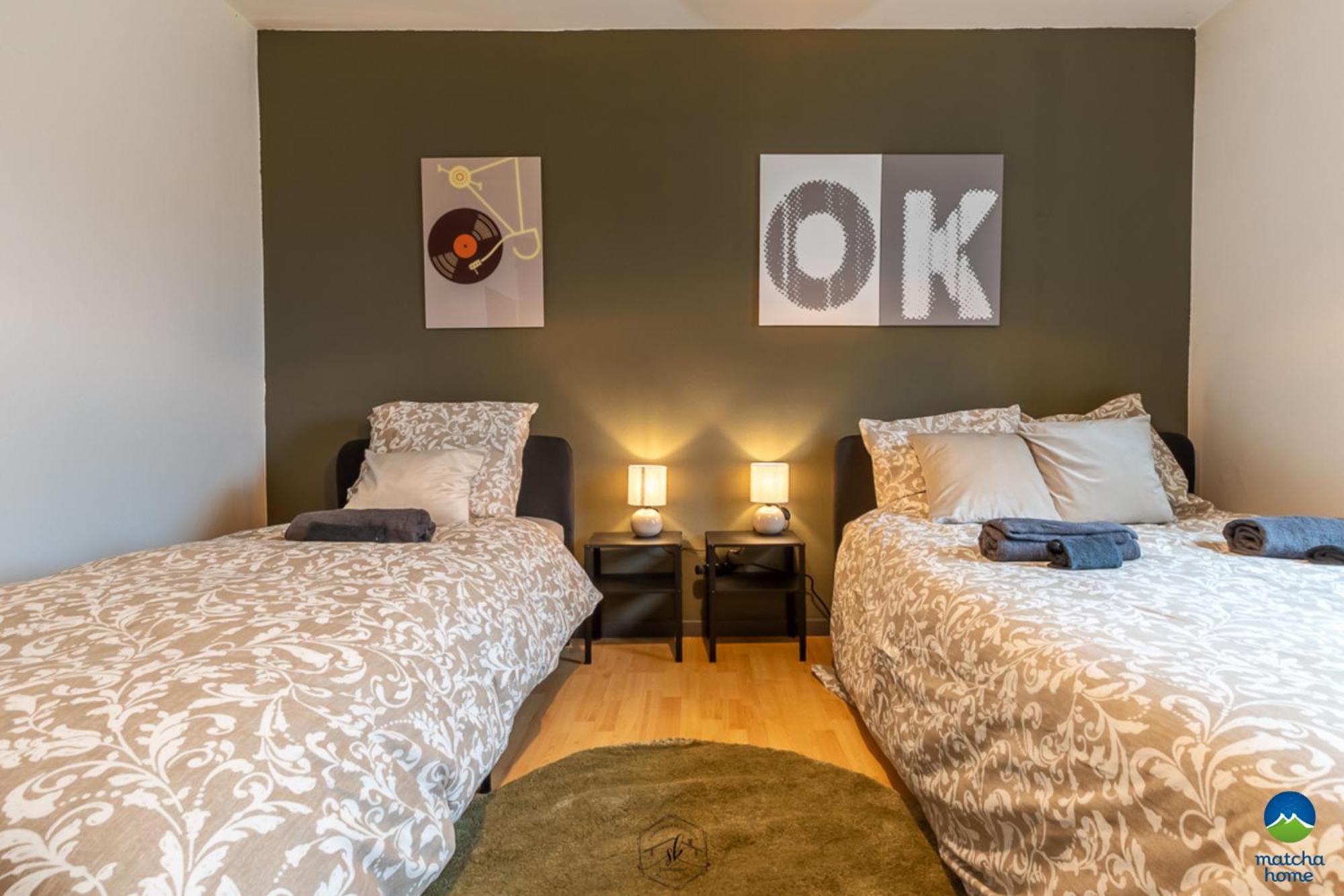 1 Studio & 4 Appts - 1 A 4 Lits - 1 A 7 Pers - 1 Immeuble - Confort, Flexibilite ------ English - 1 Studio & 4 Apts - 1 To 4 Beds - 1 To 7 Guests - Same Building - Comfort, Flexibility Hayange Luaran gambar
